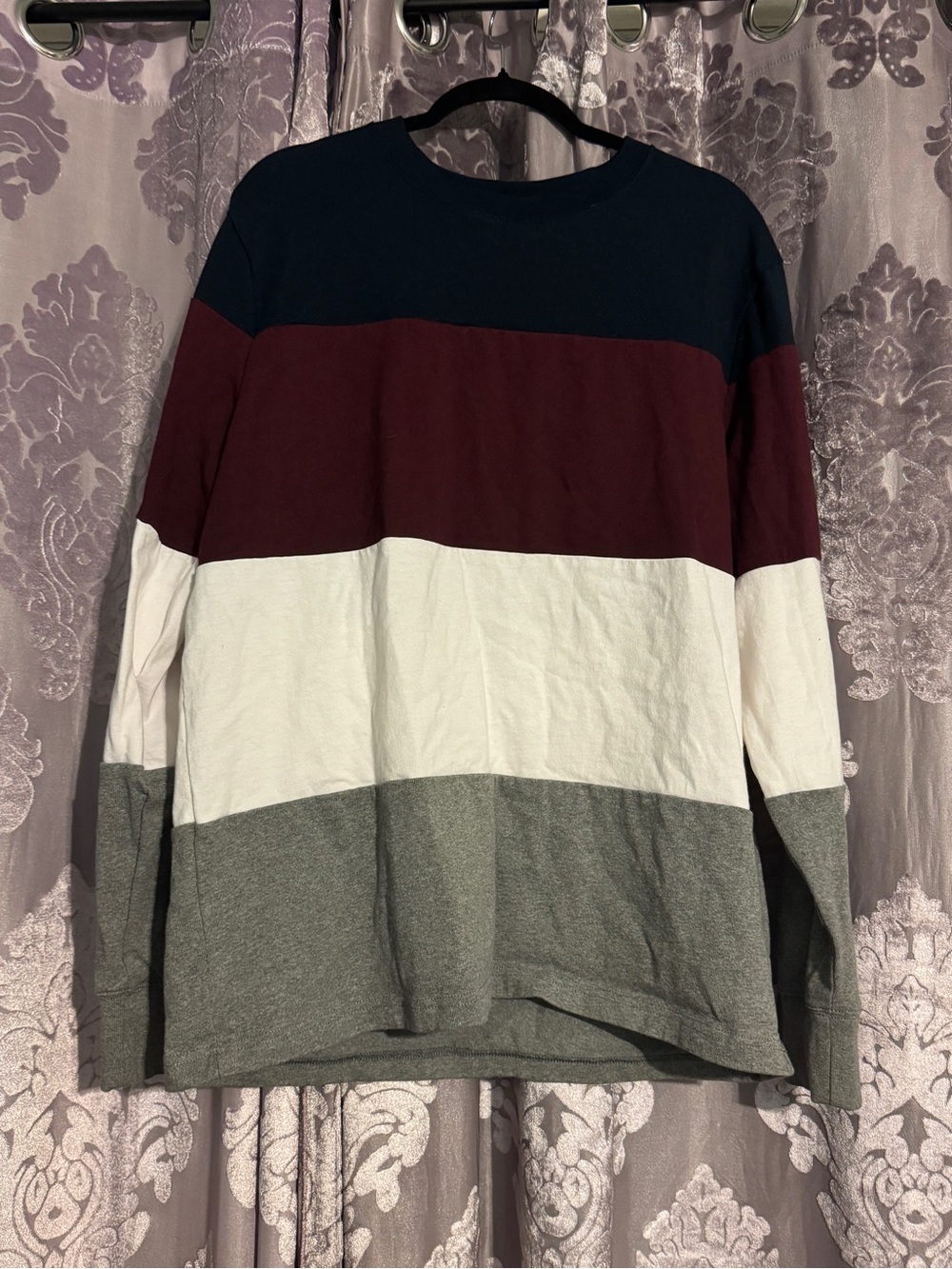 American Eagle Men's Large Long Sleeve T-Shirt Colorblock Navy Burgundy Gray L